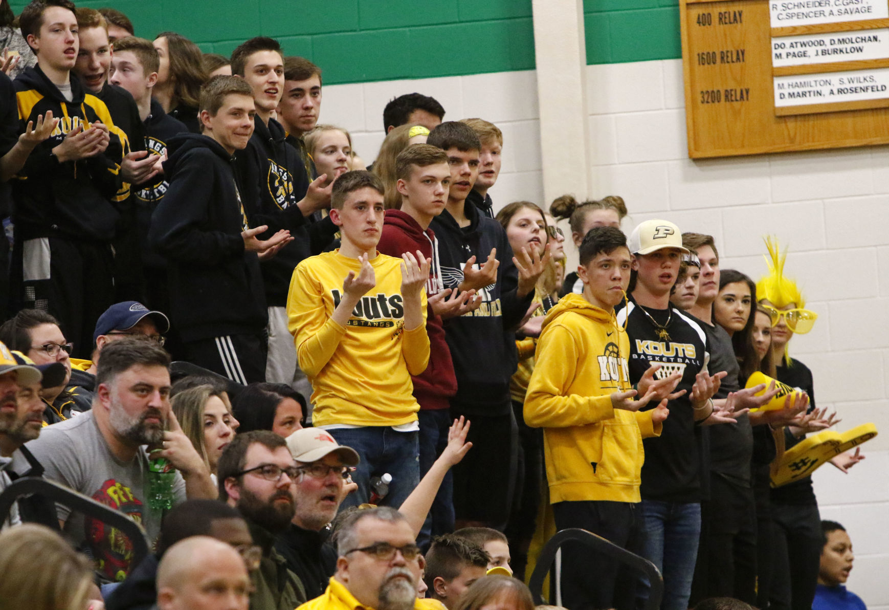 Gallery: Boys basketball Class A sectional final - Kouts vs. 21st Century